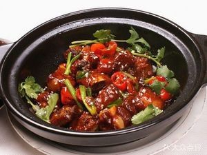Hunan Home-style Cuisine (Dingfu Yuan Branch)