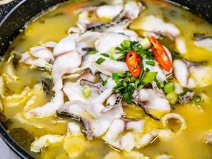 Lu Yi Restaurant • Authentic Shandong Cuisine (Xishan Road Branch)