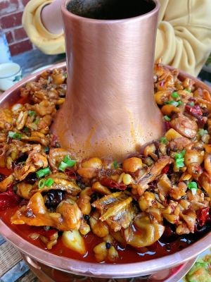 Taste Frog Hot Pot (Qu's Head Store)