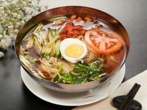 Eat a Bowl of Wonton (Changshan Road Branch)
