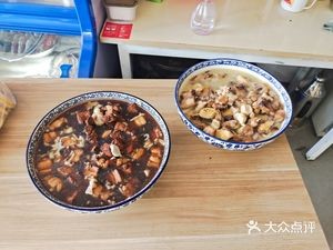 Lao Luo Specialties Restaurant (Yangguang Lijing Branch)