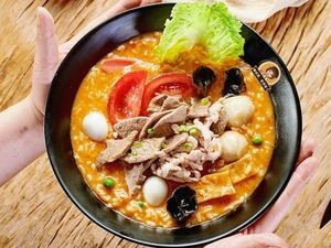 Niu Niu Special Yellow Braised Chicken Rice (Liyang Branch)
