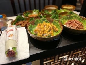 Old Beijing Braised Pork Wraps & Sweet Potato Boxes (Laodong West Road Branch)