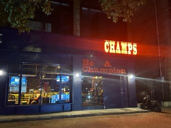 Nan Da Jie Qian Pin Beverage Shop