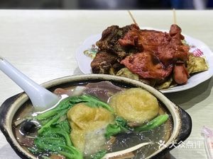 Laoqiu Restaurant (Yiqin Garden Branch)