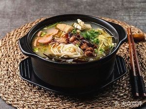 Yunnan Crossing Bridge Rice Noodles (Nantang Road Store)