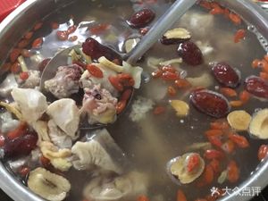 Hui Wei Brother and Sister Chicken Pot (Caoji Street Second Branch)