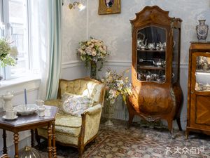 TIFF VINTAGE Vintage Collection Store