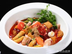 Chongqing Huohong Spicy Hot Pot (Weichao Property Building Branch)