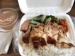 Li Ji Longjiang Pig Trotter Rice (Fengwo Road Store)