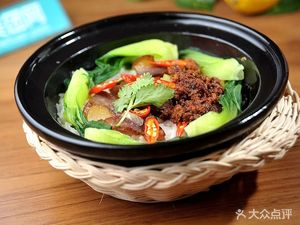 Bao Bao Liang · Yue Long Clay Pot Rice
