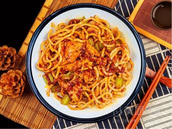 Yuan Maozi · Xinjiang Fried Rice Noodles