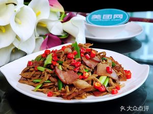 Xiang Cuisine Wooden Bucket Rice (Donghua Branch)