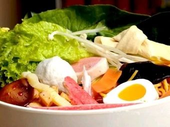 Eastern Spicy Hot Pot · Fried Skewers