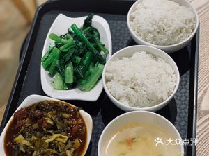 Nutrition Canteen (Gongye Dadao Zhong Branch)
