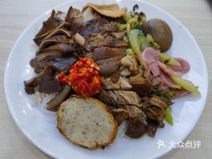 Liuji Longjiang Pig Trotter Rice (Yanguan Store)