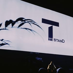 T1 STAND