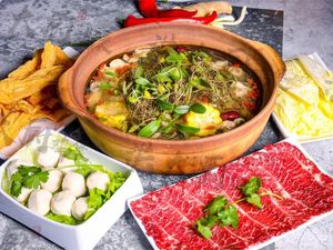 Yue Flavor Qingyuan Chicken Hotpot (Youfang Store)