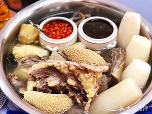 Niu Xian Sheng - Huazhou Beef Noodle Soup & Offal