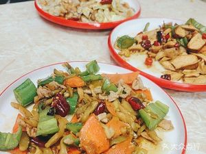 Chuan Wei Xuan Wooden Bucket Rice (Zilai Street Branch)
