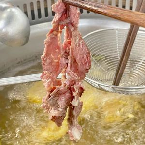 Xiong Chu Roast Meat Hot Pot