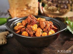 Pork Offal Rice Noodle Soup Family Legacy: Longjiang Pig Trotter Rice Bowl + Chaoshan Fresh Taste