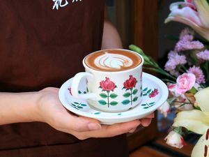 Benmo · Flower Room Coffee
