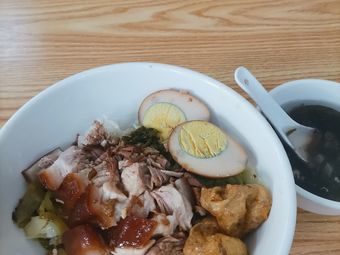 Yang's Longjiang Pork Trotter Restaurant
