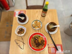 Nanchang Mix Noodles Jiangxi Pot Soup · Tongue Tip Rice Noodles
