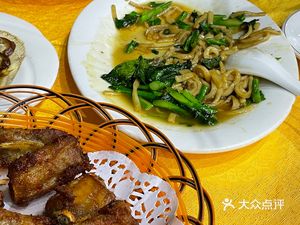 Honghua Mountain Chaoshan Claypot Rice and Sweet Potato Porridge