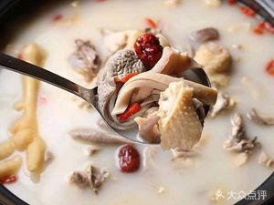 A Bin Xiang Li Cai Turtle Chicken Pot (Food Hall Branch)