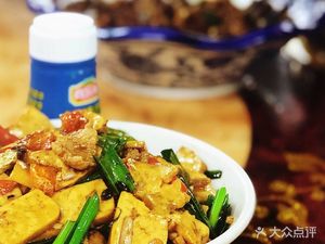 Old Hunan Flavor Home-style Restaurant (Longhu Road Store)