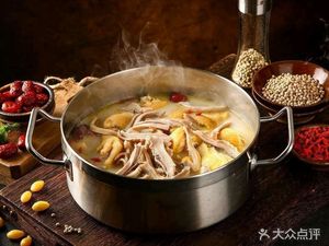 Original Ecological Oil-Braised Large Shrimp and Softshell Turtle Chicken Pot (Longdong Branch)