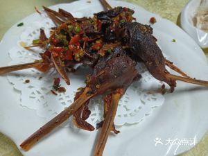 Guanhong Pig's Trotter Chicken