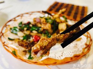 Jinzǐ Delicious Sandpot Porridge (Guangzu North Road)