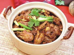 Jing Cai Fen Cheng Chongqing Roast Chicken with Chicken Feet