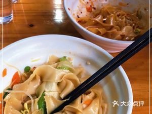 Zhang's Big Knife Noodle Shop (Longhua Branch)