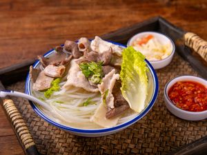Chaowei Pork Offal Soup Noodles Family (Chenghua Branch)