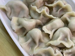 Xue Jian Northeast Dumplings (Wanxing Street No.1 Courtyard Branch)