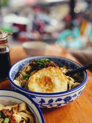 侯氏宽面(静居寺店)