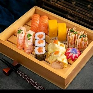 Salmon Sushi & Sashimi (Yannan Store)