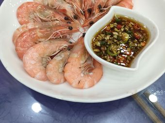 Cai Yan Family Home