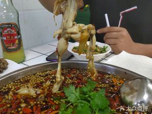 Worm Boss Rice Field Frog with Intestines and Fish