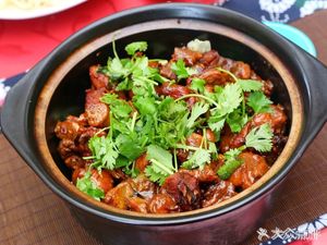 Dou Ding Ji Chongqing Chicken Pot (Fenghui Center Branch)