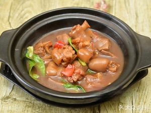 Yang Mingyu Braised Chicken Rice (Fenghui Center Branch)