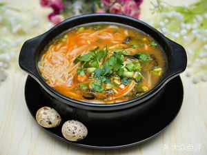 Chen Tangyuan Chicken Rice Noodles (Xinjin Branch)