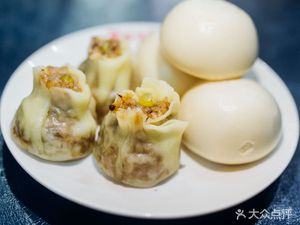Zhou Xiansheng Meets Miss Bao (JunYue MingZhu Branch)