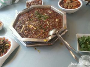 Ye's Self-Service Fish Hot Pot