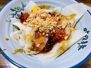 Qiongla Milk Soup Noodles (Dayi Poly Store)