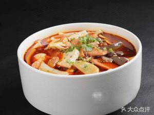 金三顾骨汤冒菜(竹园丽都店)